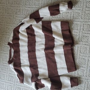 hollister brown and white sweater xs